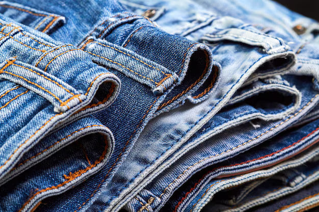 FOREVER DENIM: Il fascino intramontabile del jeans