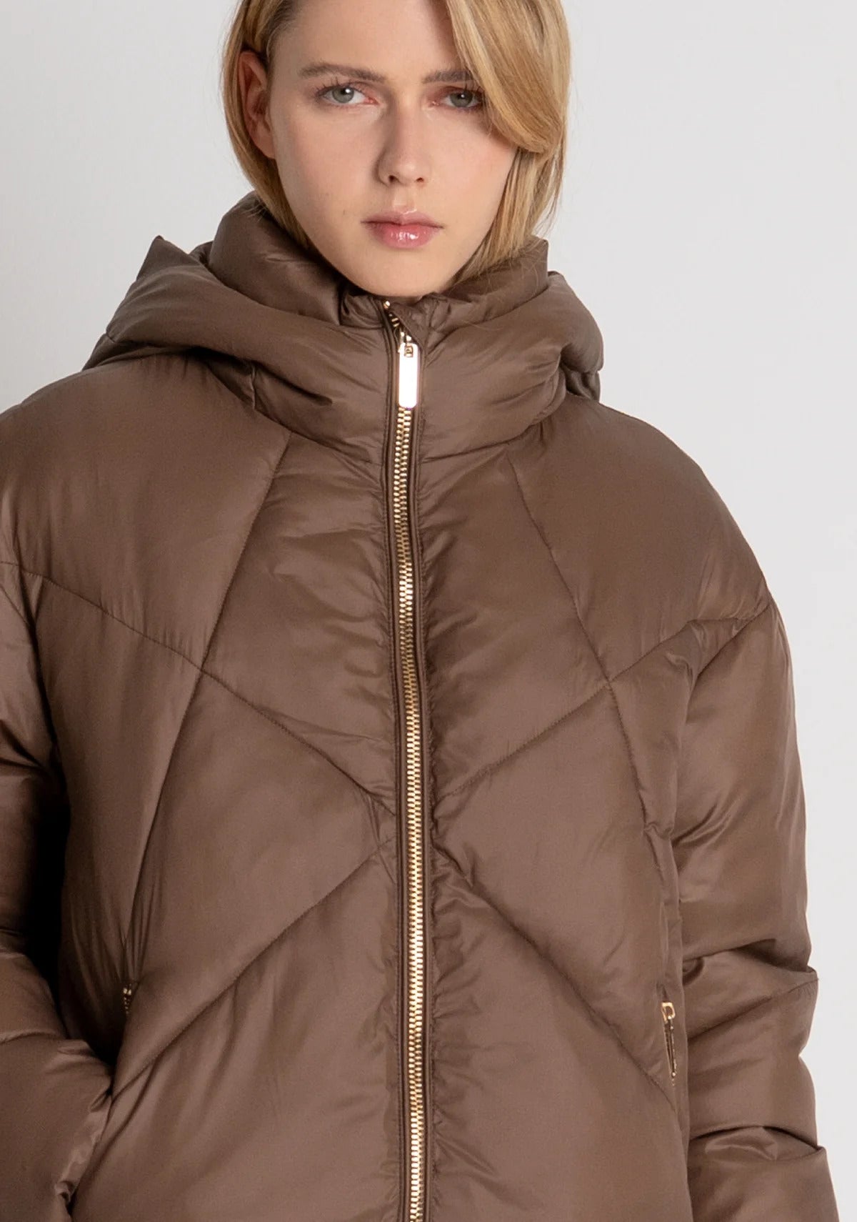 PIUMINO DONNA CON CAPPUCCIO MARRONE FRACOMINA FR26WC3017O46401-I49 MARRONE FRACOMINA