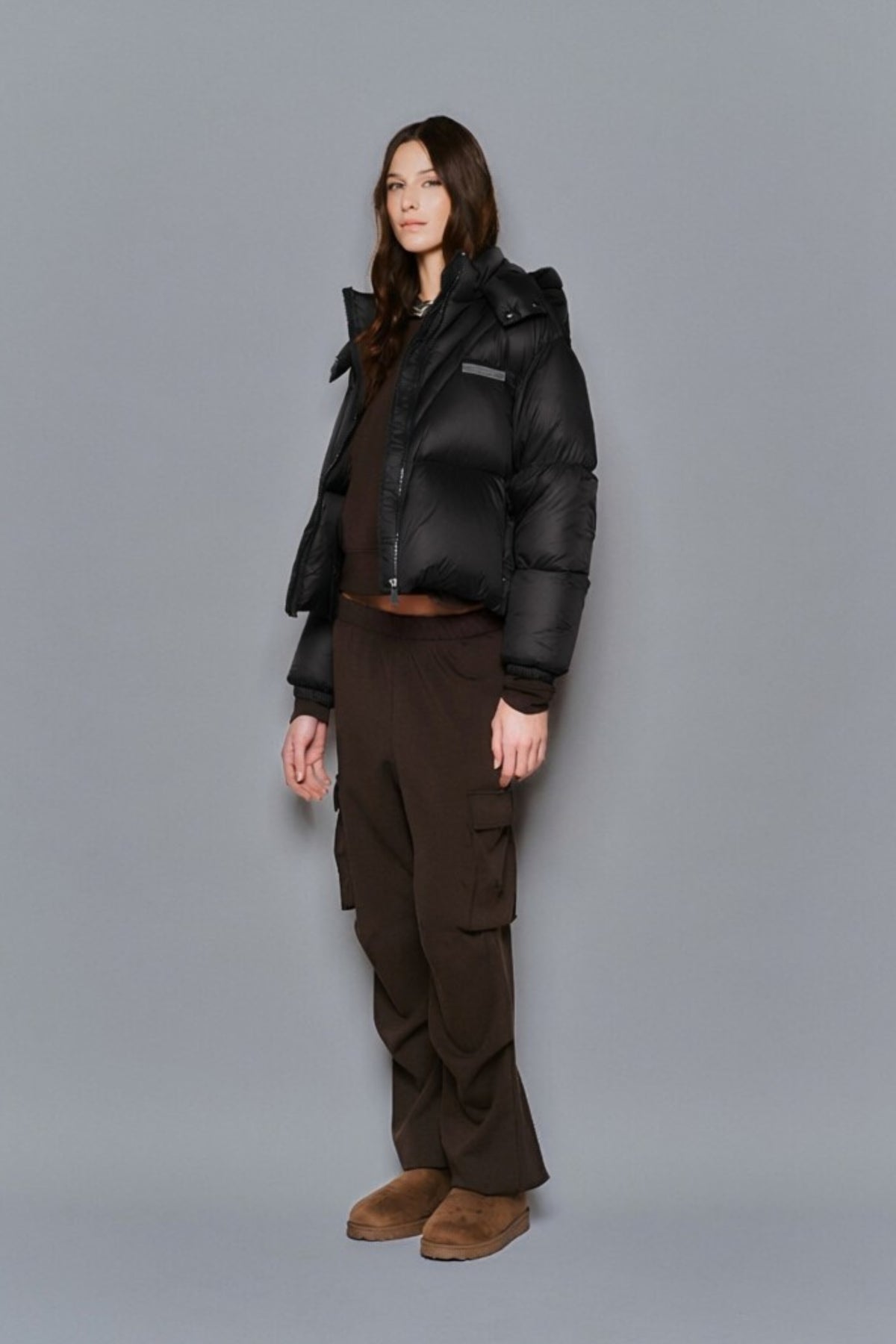 PIUMINO DONNA CORTO CON CAPPUCCIO NERO HINNOMINATE HMABW02986 NERO HINNOMINATE