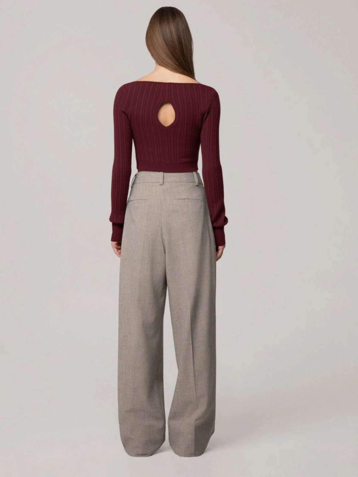 MAGLIA DONNA CROPPED CON APERTURA SUL RETRO BORDEAUX HINNOMINATE HMABW03003 BORDEAUX HINNOMINATE
