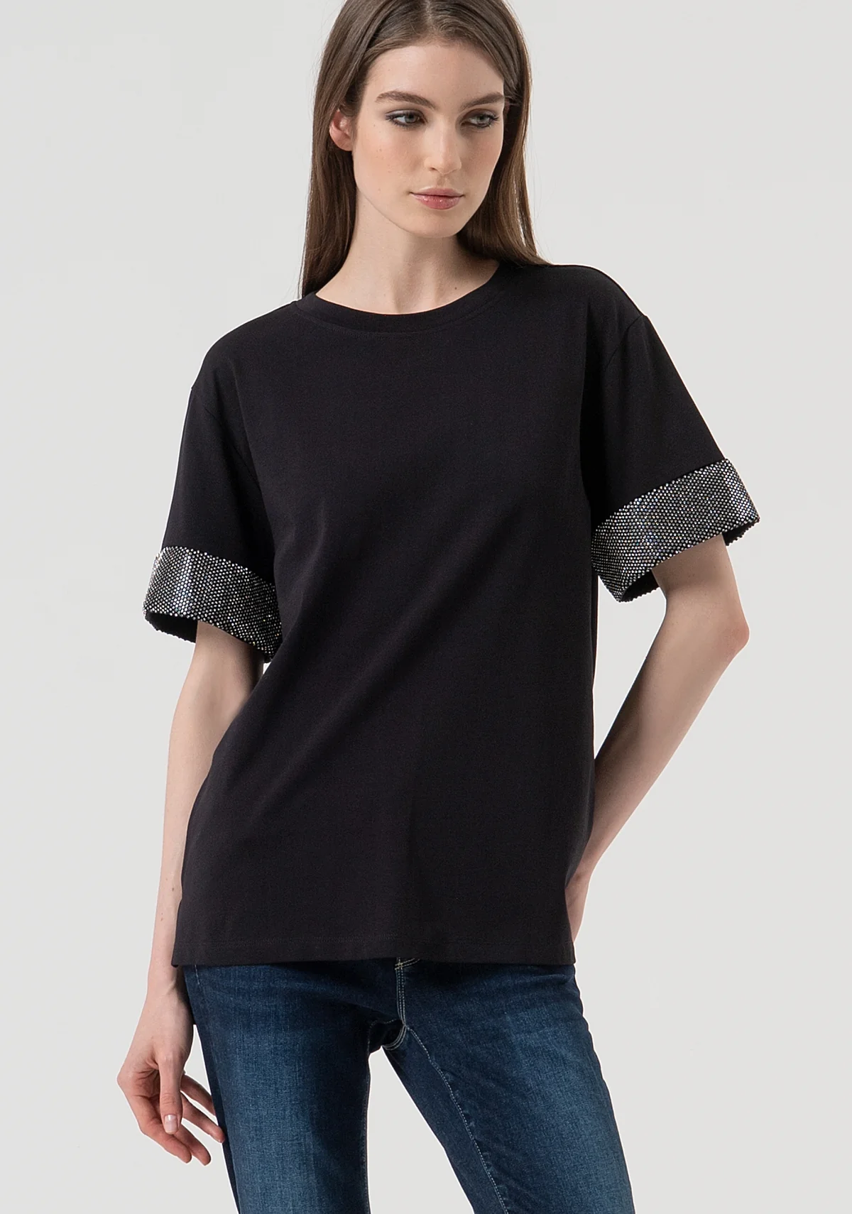 T-SHIRT DONNA OVER SIZE CON STRASS SULLE MANICHE NERA FRACOMINA FR25WT3057J400R9 BLACK FRACOMINA