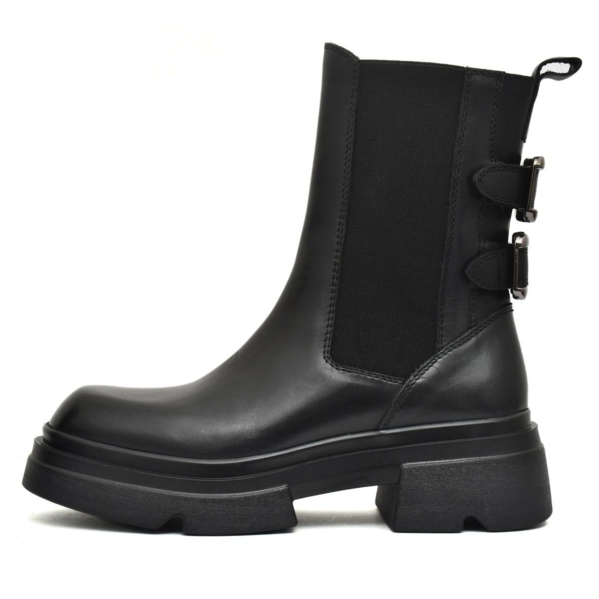 STIVALETTO