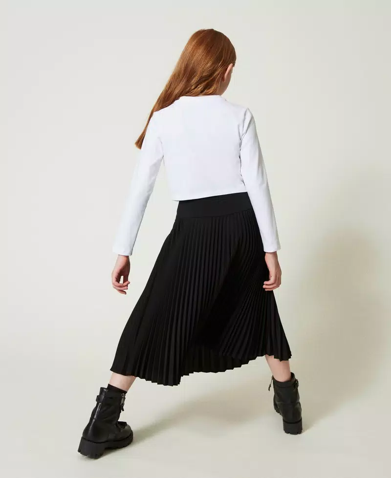 T-shirt cropped con logo gommato