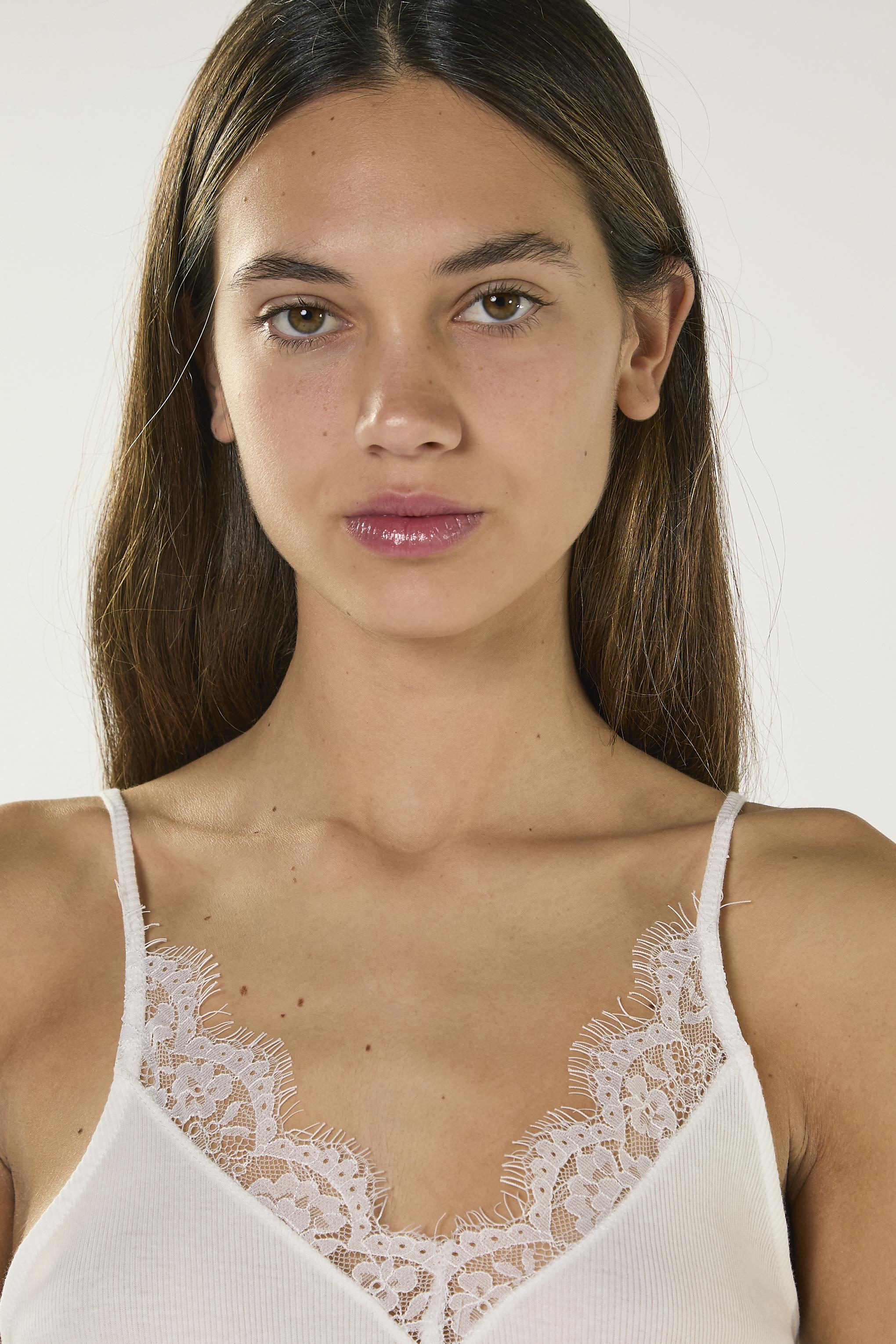 TOP DONNA A COSTINE CON PIZZO BIANCO GLAMOROUS KA7565 BIANCO GLAMOROUS