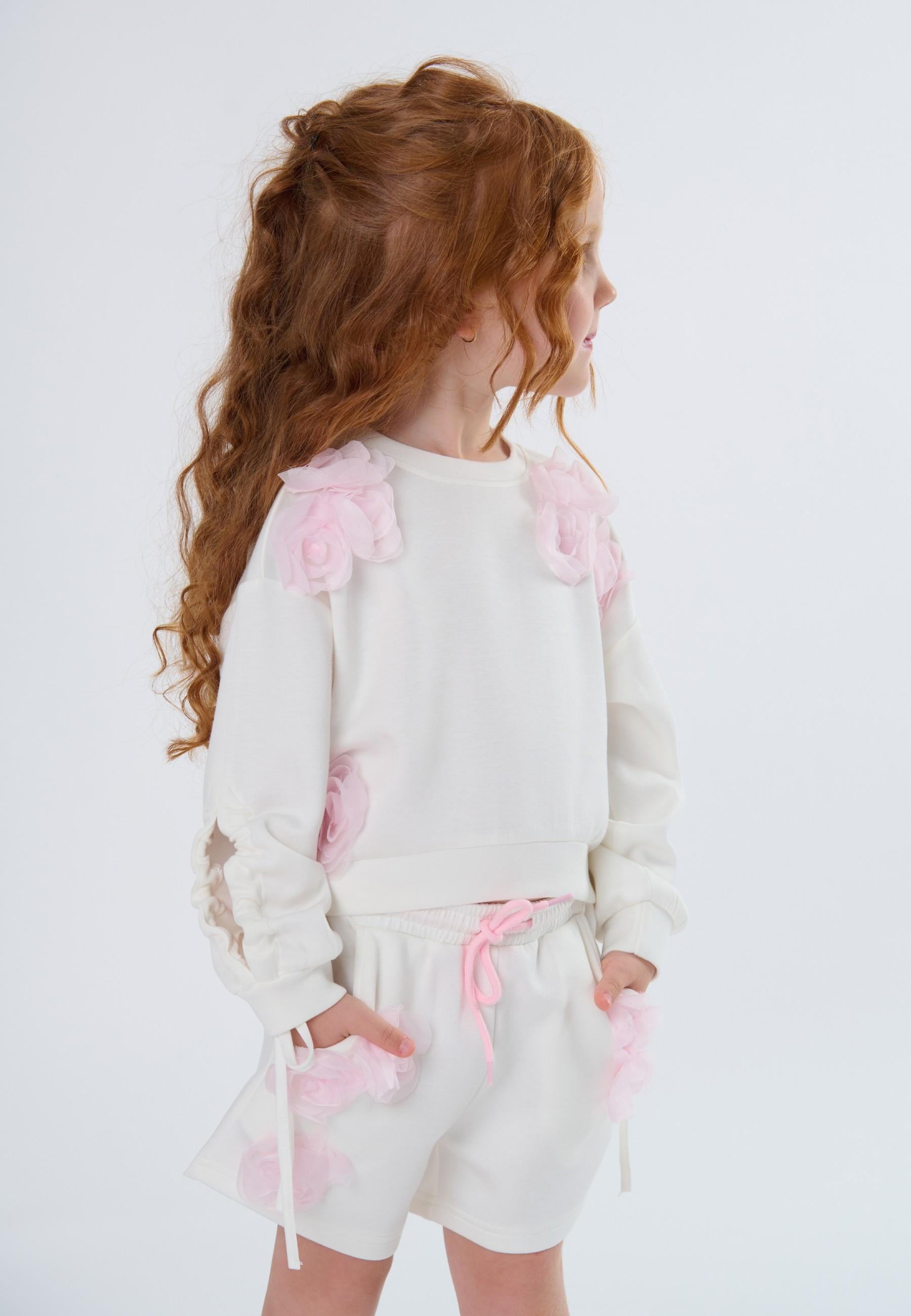 felpa bambina con applicazioni floreali latte to be too TB1614M LATTE TO BE TOO
