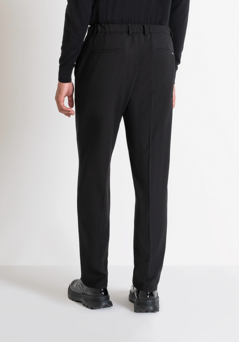 PANTALONI "EVAN" RELAXED FIT IN MISTO LANA E VISCOSA ELASTICA