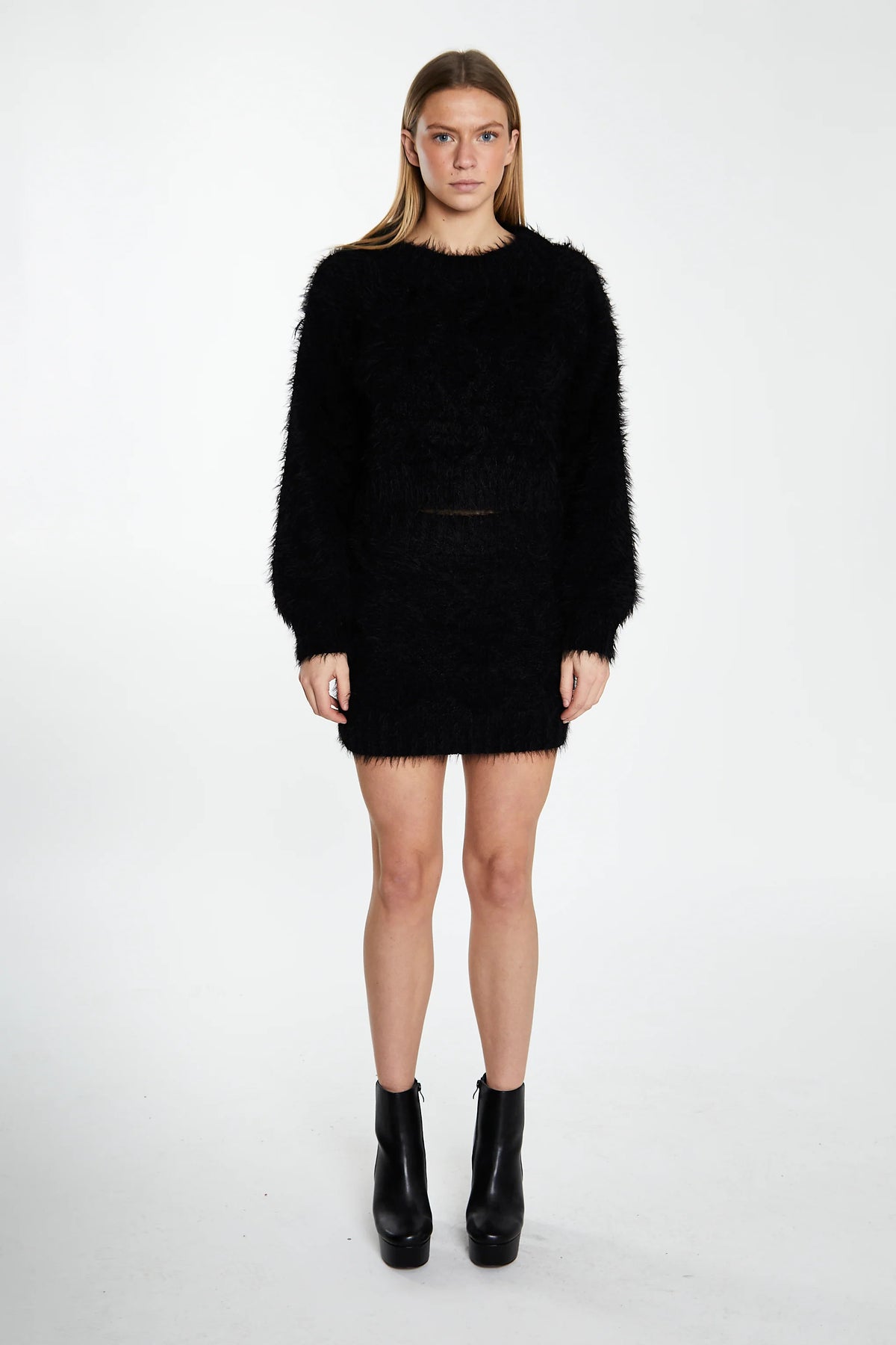 MAGLIA DONNA CROPPED GIROCOLLO NERO GLAMOROUS TM0248A BLACK GLAMOROUS 