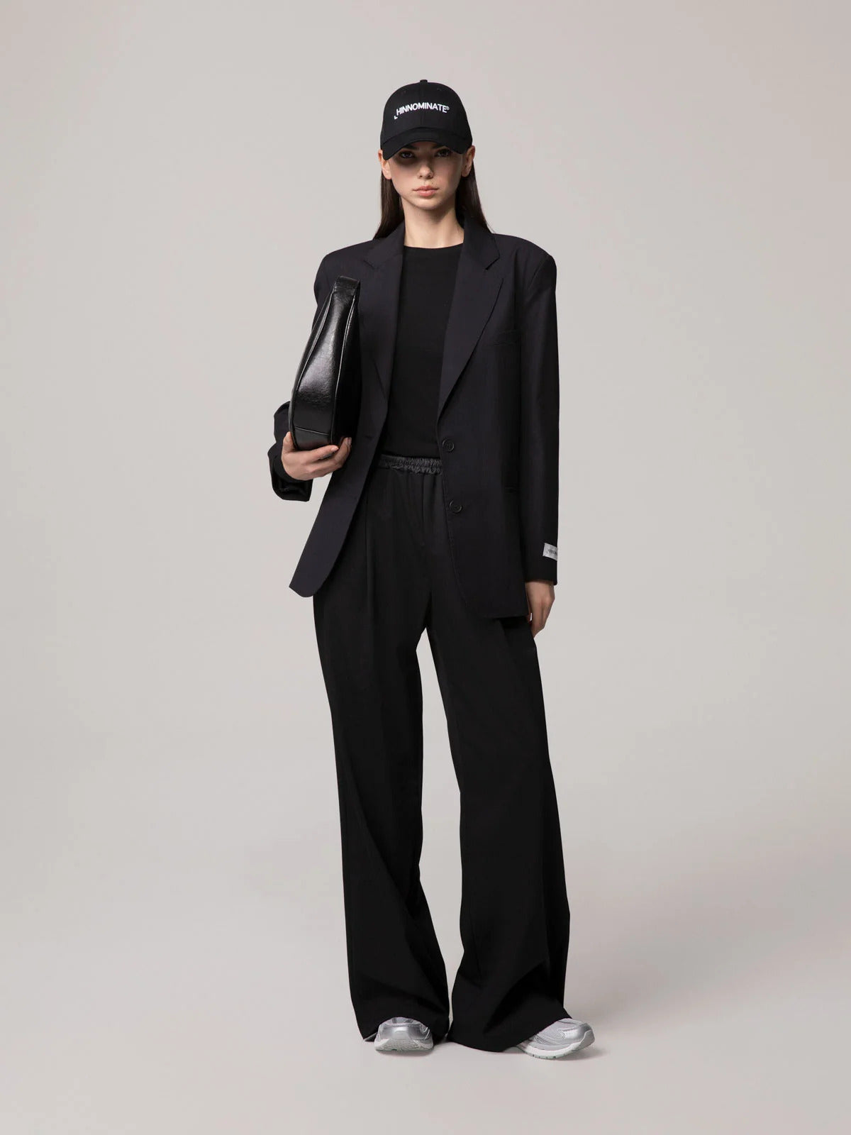 PANTALONE DONNA IN FRESCO LANA CON PENCES E COULISSE NERO HINNOMINATE HMABW03205 NERO HINNOMINATE 