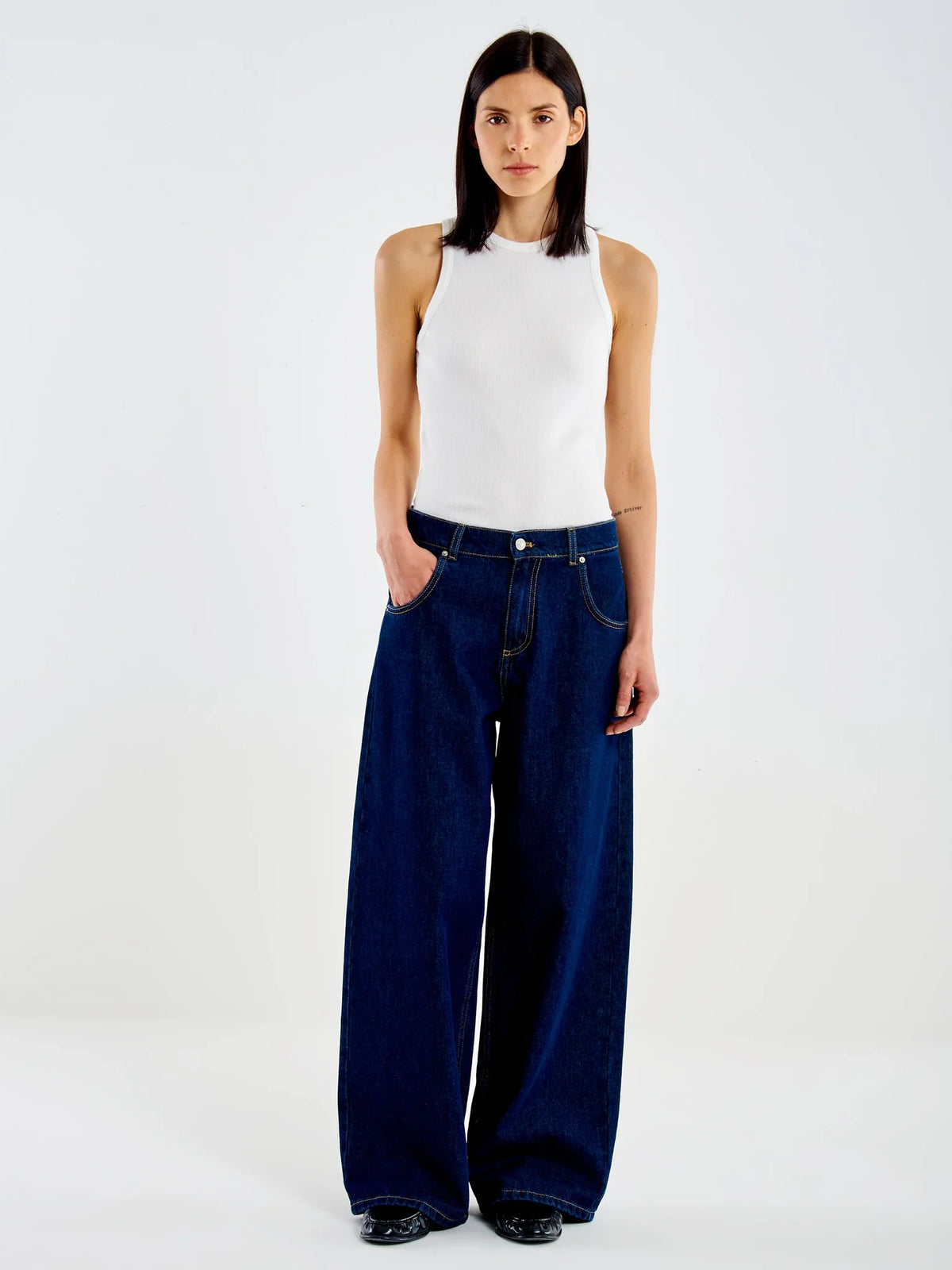 JEANS DONNA MODELLO BAGGY FIT GAMBA AMPIA RINSE WASH VICOLO DAC5057 DENIM RINSE VICOLO 