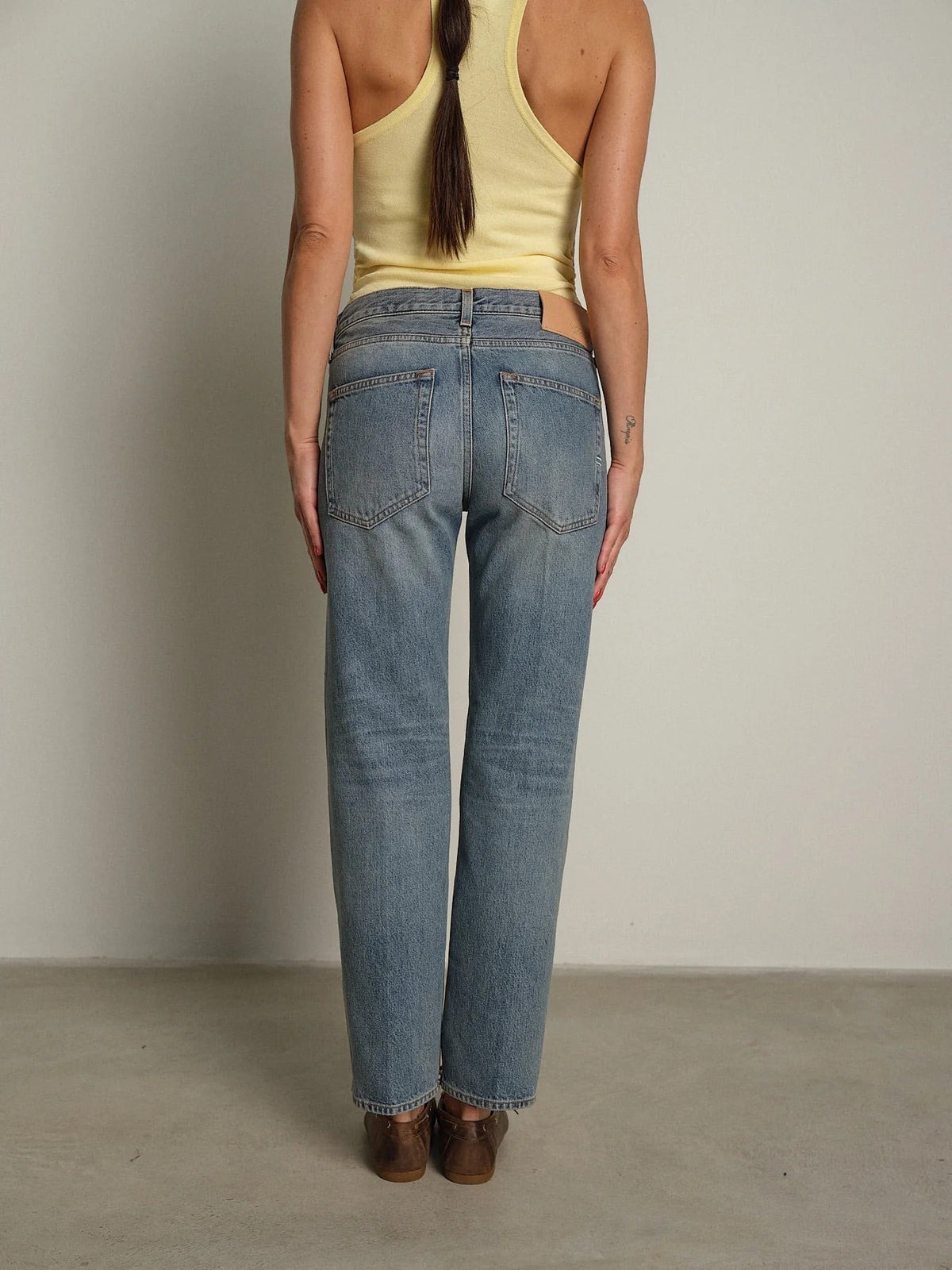 JEANS DONNA REGULAR FIT LAVAGGIO SABBIATO VICOLO DAC5116 DENIM BLU VICOLO 