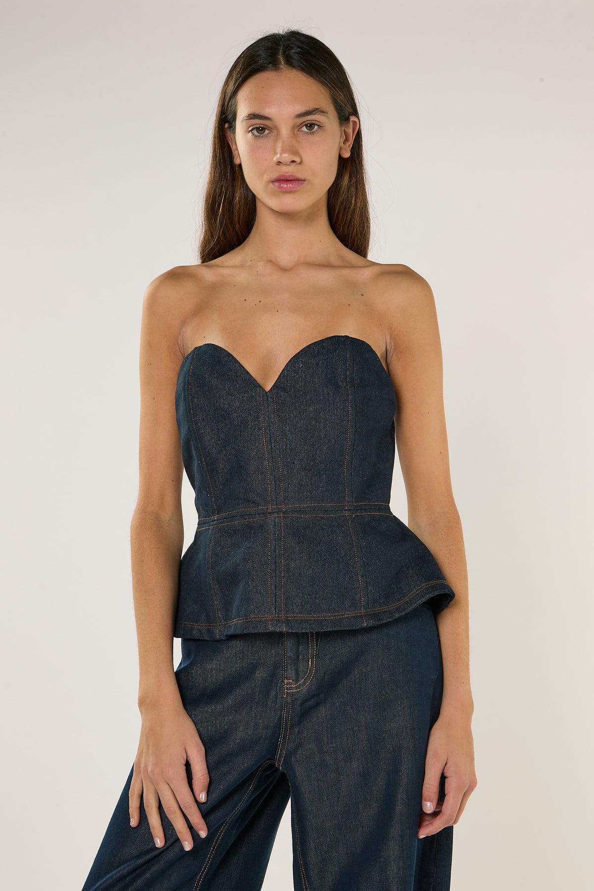 TOP DONNA A CUORE CON ZIP IN DENIM GLAMOROUS AN5536 NERO GLAMOROUS 