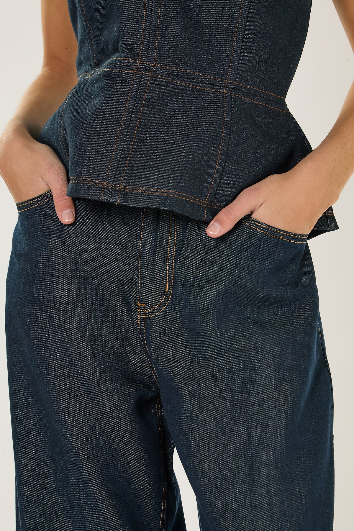 JEANS DONNA BARREL  BLU DENIM GLAMOROUS AN5547 NERO GLAMOROUS 