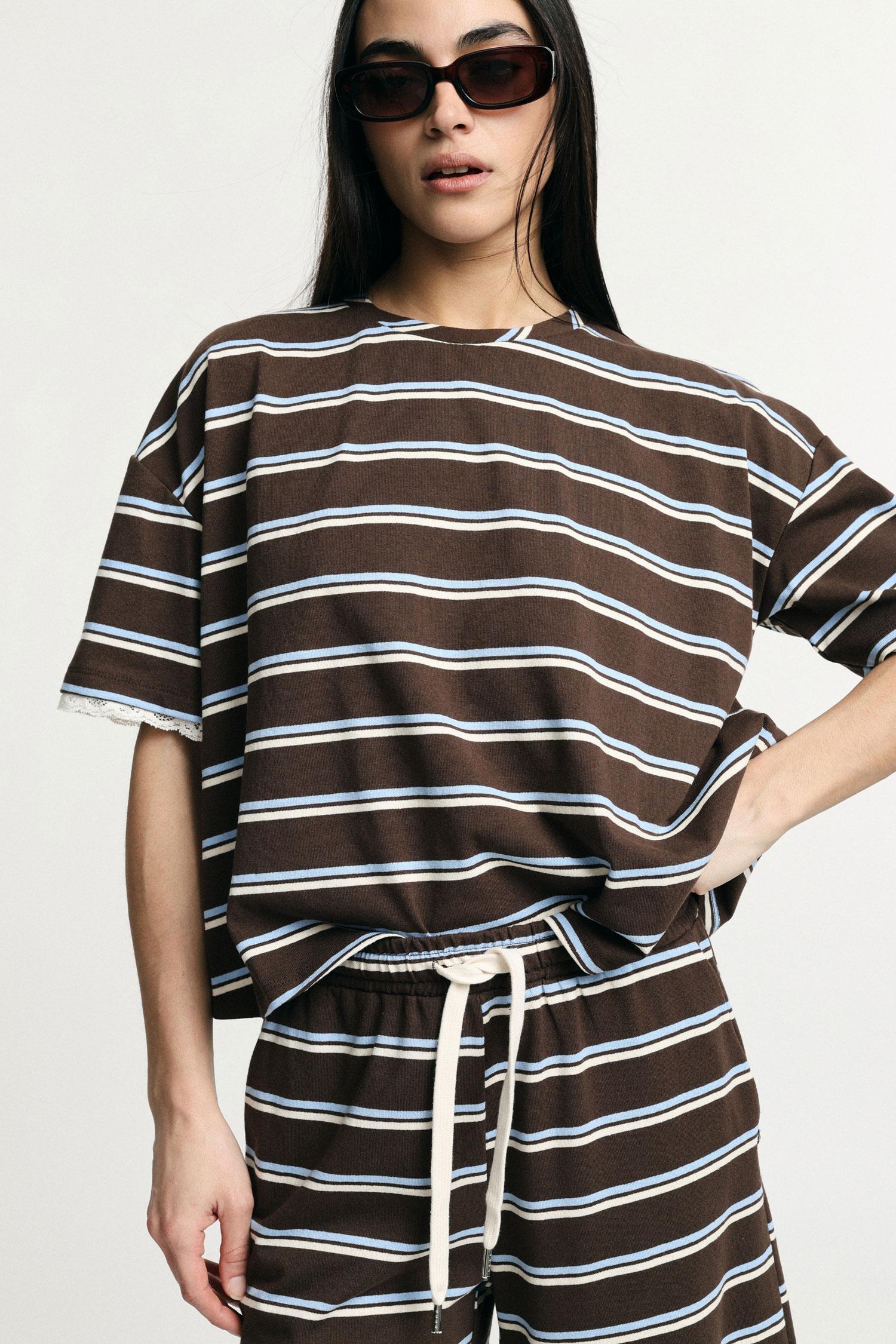 t-shirt donna ampia a righe con bordini di pizzo moro please T0WUDZF000 MORO/AZZURRO PLEASE 