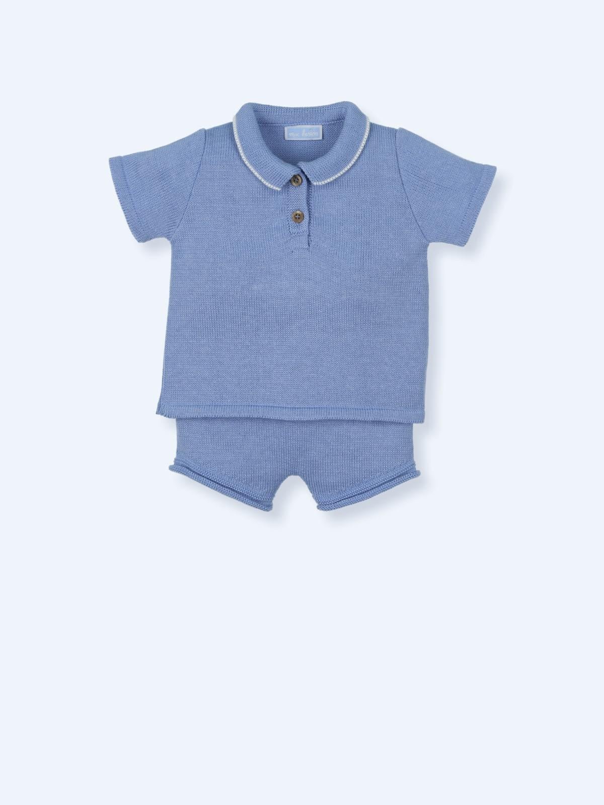 COORDINATED IN YARN WITH SHORT-SLEEVED POLO SHIRT AND SHORTS