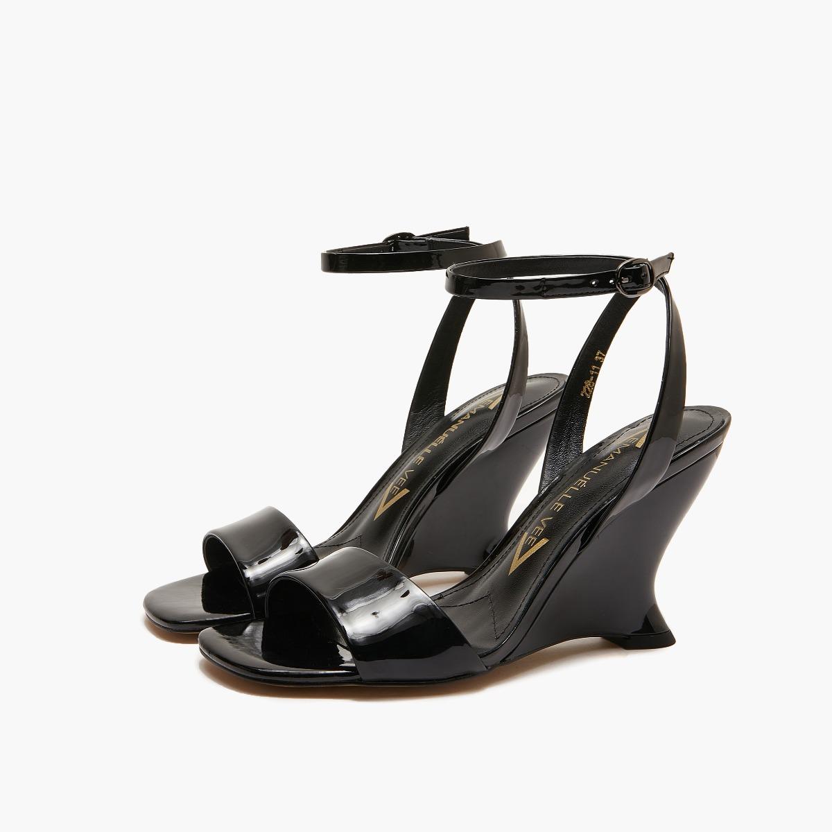 REBECCA SANDAL WITH WEDGE
