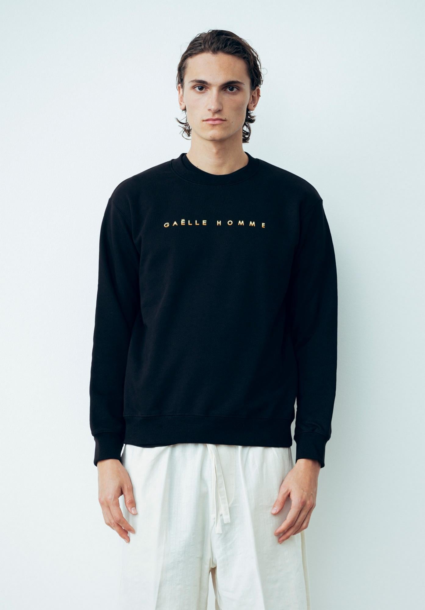 Long Sleeve Crew Neck Sweatshirt