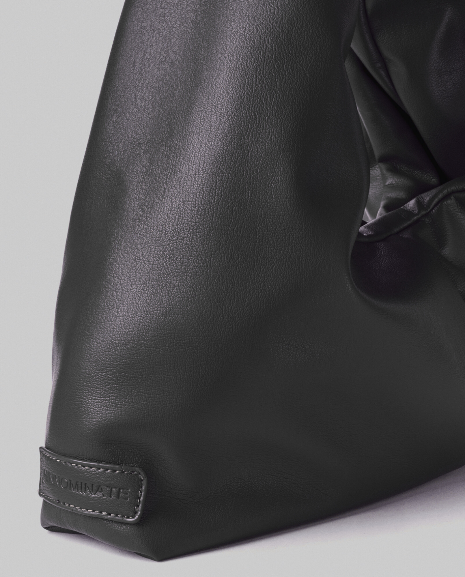 Borsa DONNA MEDIA In Ecopelle MORBIDA  HINNOMINATE HMACW00121 NERO HINNOMINATE 