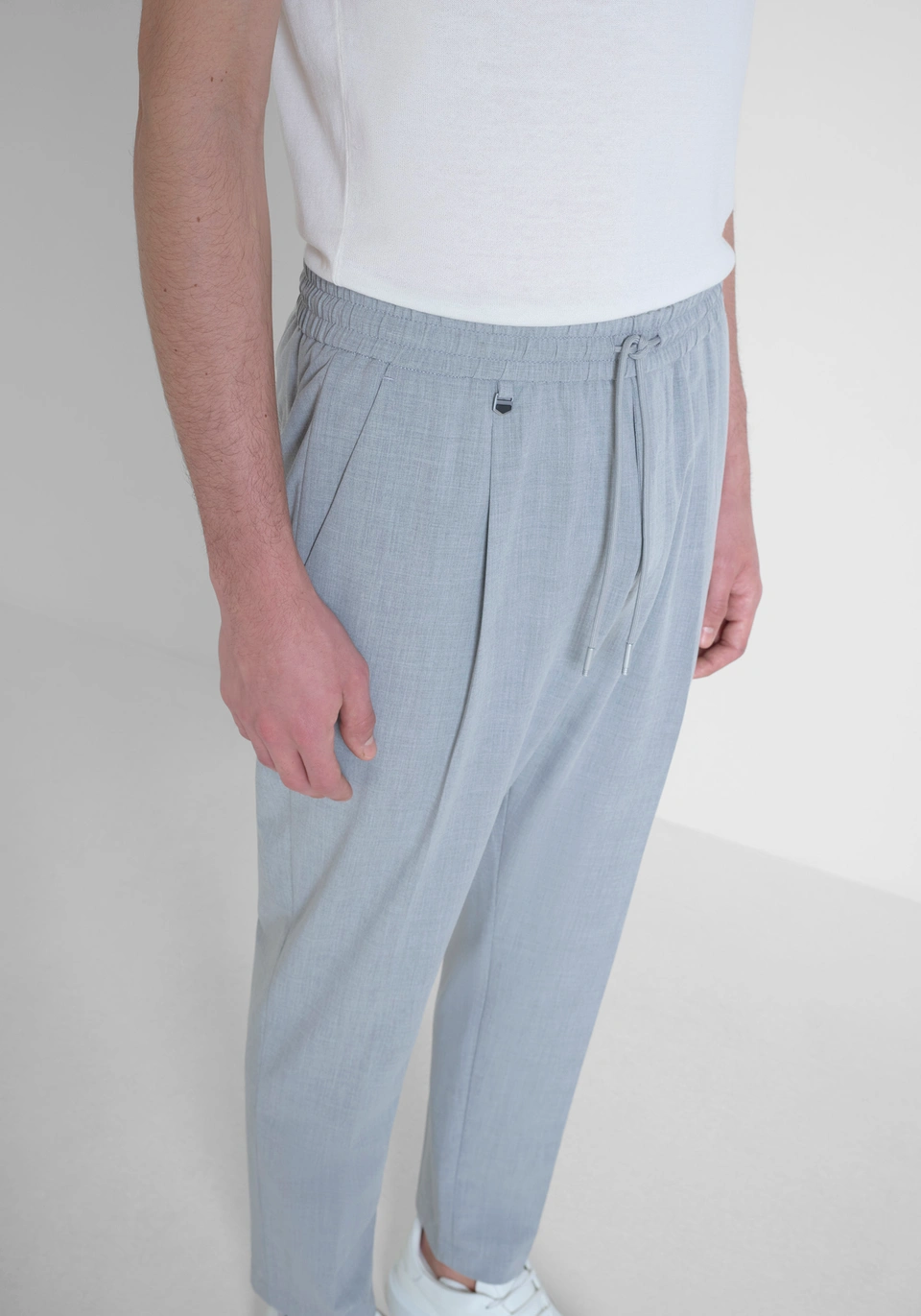 PANTALONI REGULAR FIT "NEIL" IN MISTO VISCOSA ELASTICA MMTR00744 GRIGIO MELANGE ANTONY MORATO 