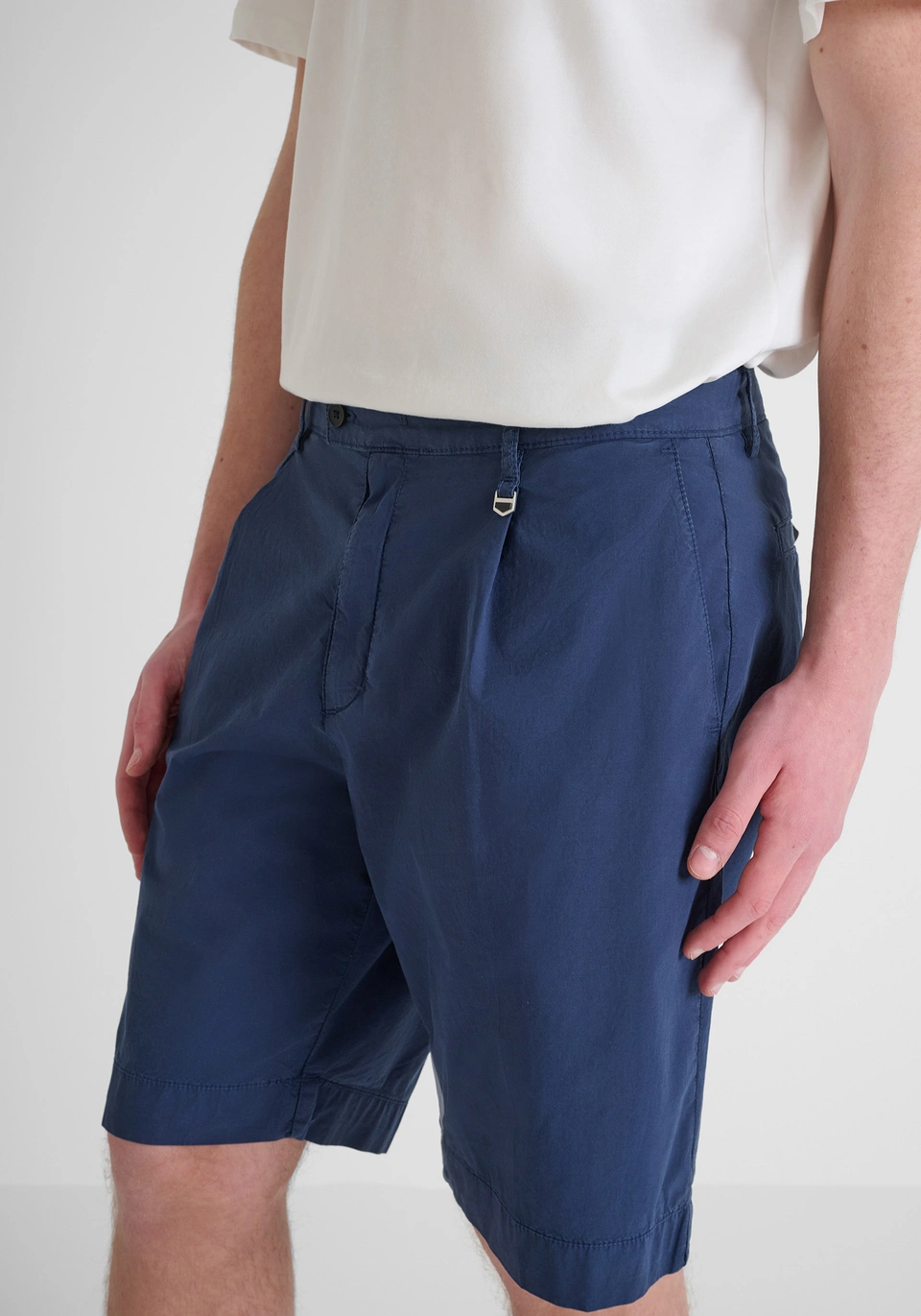 BERMUDA GAEL REGULAR FIT MMSH00219 VERDE ANTONY MORATO 